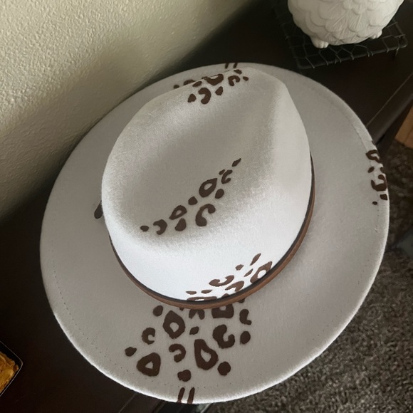 Leopard Fedora - Picture 3 of 3